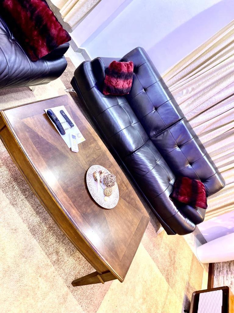 Luxury Suites Chester One Dakar Ngoại thất bức ảnh