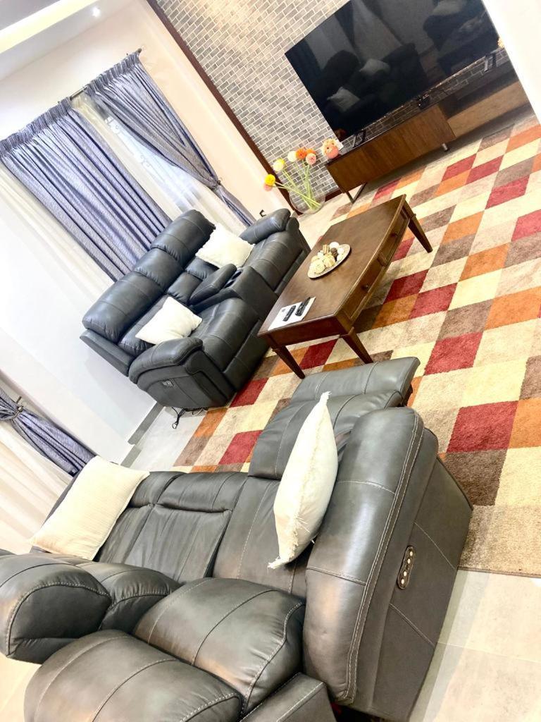 Luxury Suites Chester One Dakar Ngoại thất bức ảnh